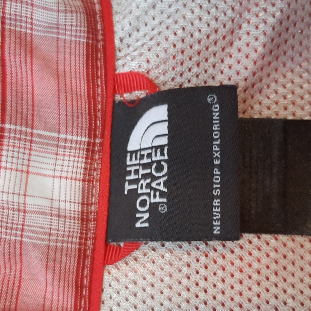The North Face Recycled Polyester Button Up - Picture 3 of 5